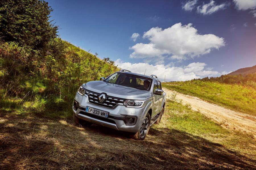  Renault Alaskan 2017 года  (WW) (фото 72 из 141)